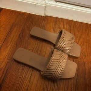 Billini Women's Brown Woven Sandals